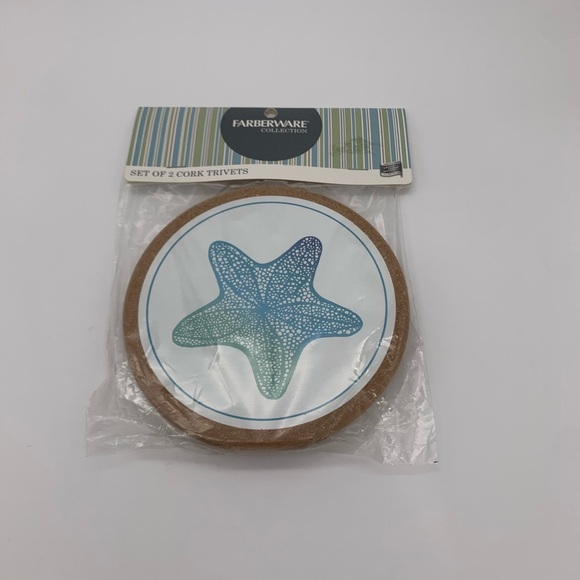 Pair Of 2 Decorative Beachy Starfish Round Cork Trivets 6.5” Counter Top New! - Picture 1 of 5